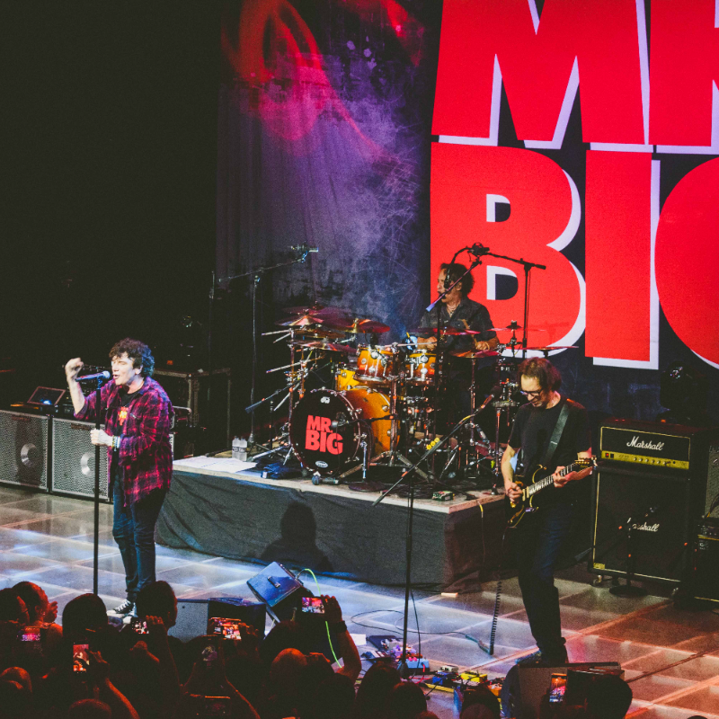 mr-big-rocked-out-with-filipino-fans-for-their-the-big-finish-world-tour